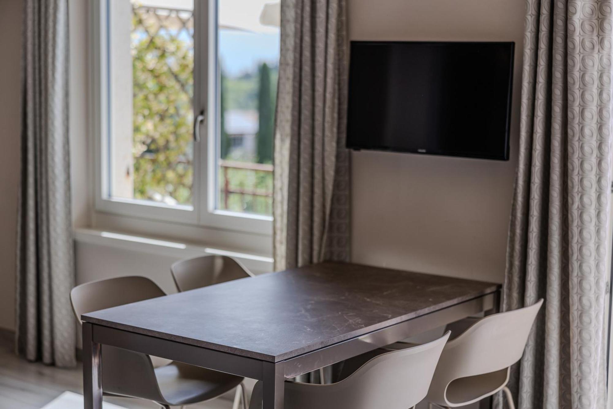 Residence San Michele Костермано Экстерьер фото
